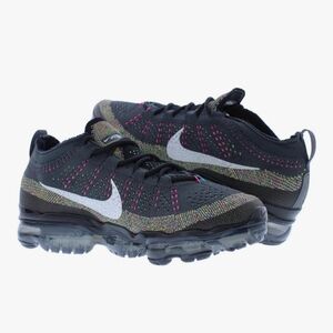 NIB Nike Anthracite Black Sneakers 10.5 Men 12 Women